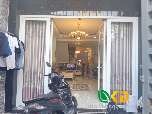 Bán nhà đẹp 1 lầu mặt tiền hẻm xe hơi 380 Lê Văn Lương Quận 7